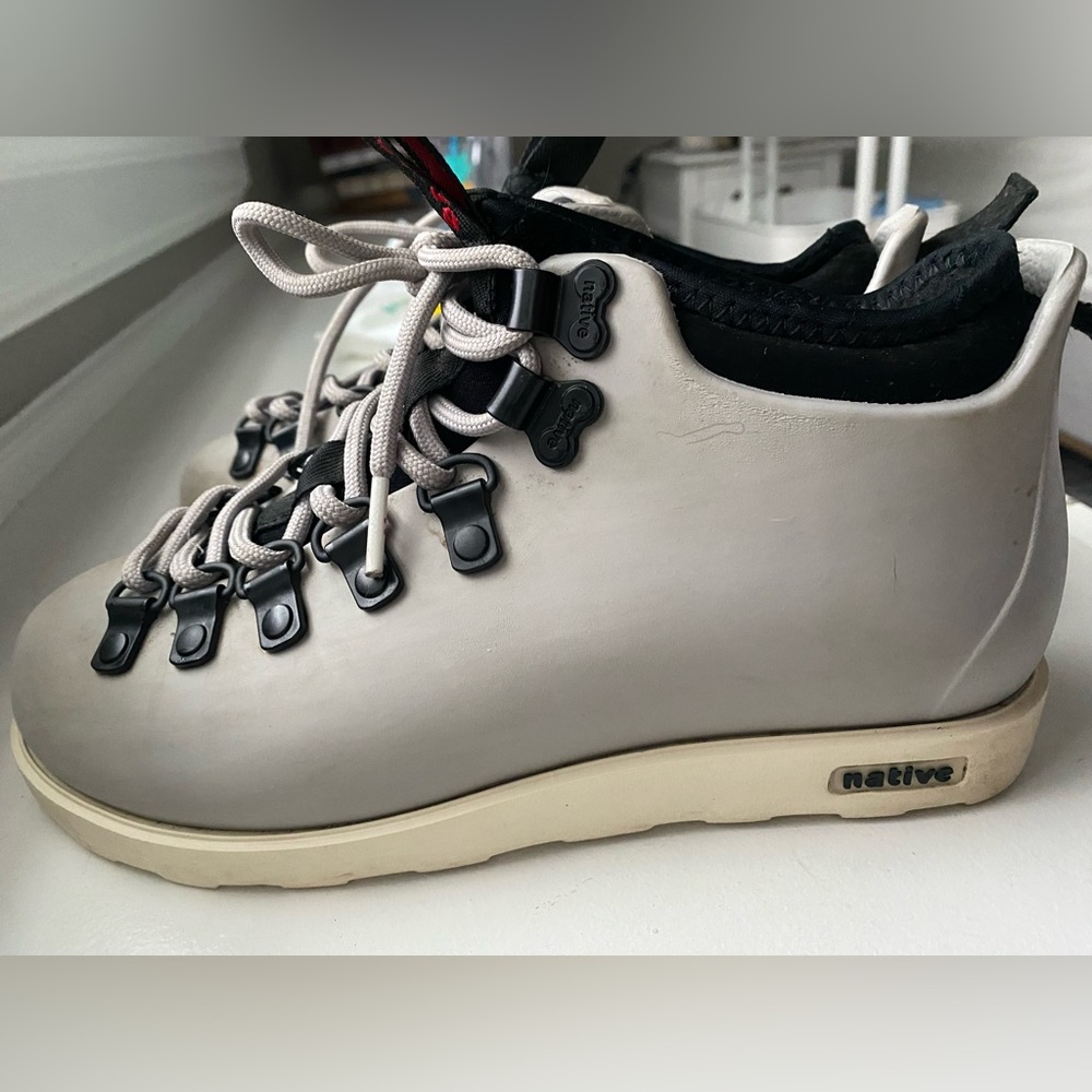 NATIVE SHOES LIGHT GREY